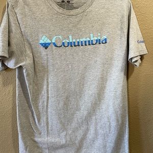 Columbia Sportswear T Shirt, Size Medium